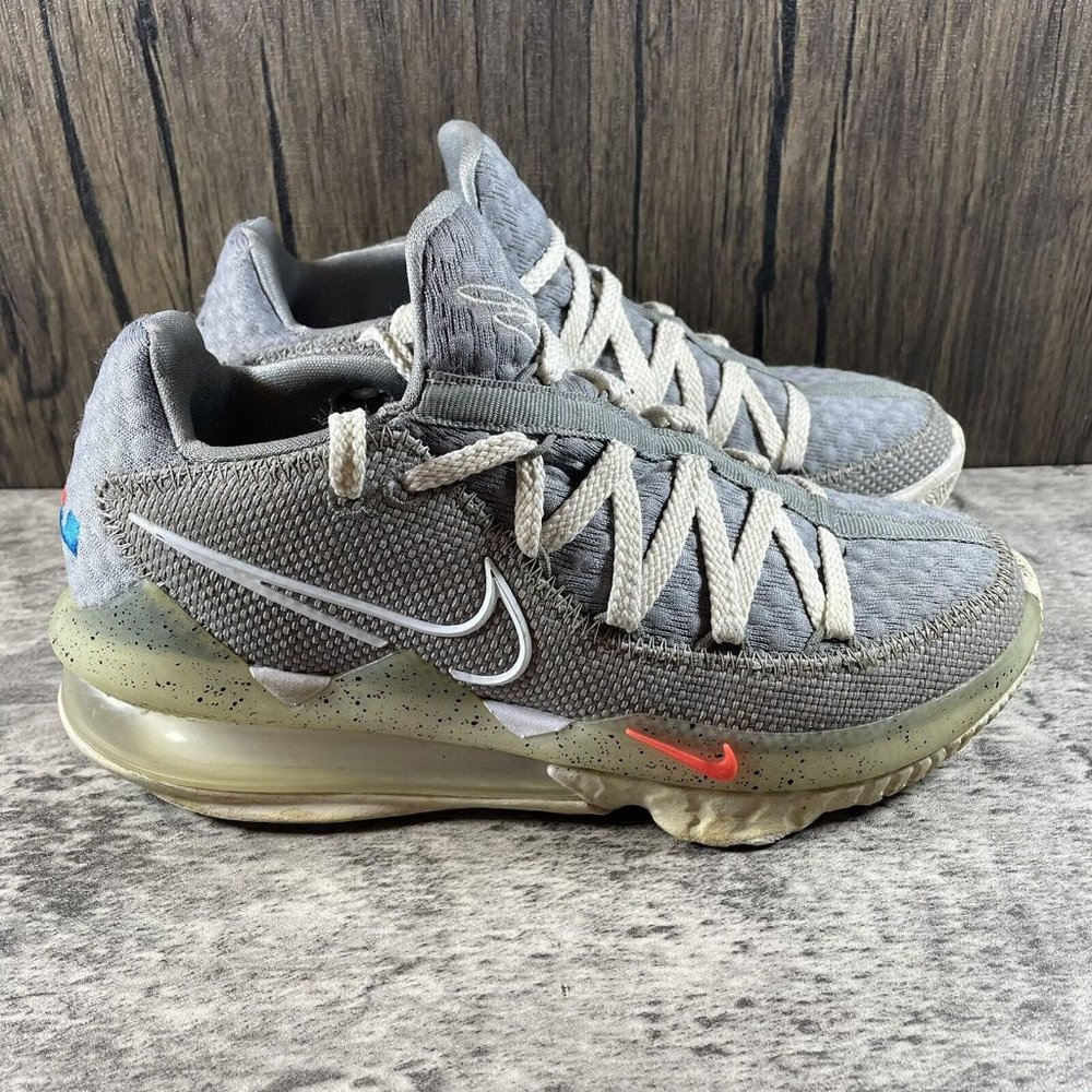 Nike Lebron 17 Low Shoe Mens Size 5 Women’s 6.5 Gray Orange Basketball Sneaker - Picture 3 of 8